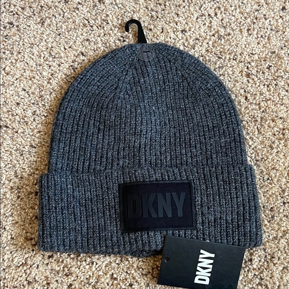 DKNY Gray Ribbed Knit Winter Hat